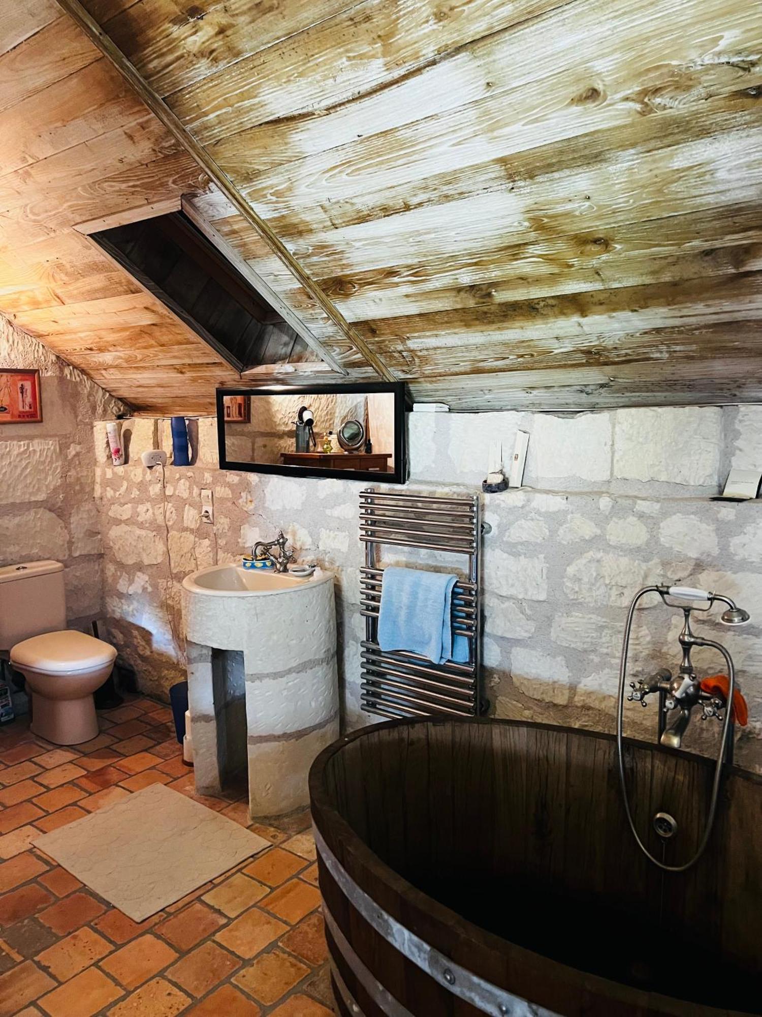 Chateau De La Thibaudiere - Chambre Du Tonneau Allonnes  Ngoại thất bức ảnh